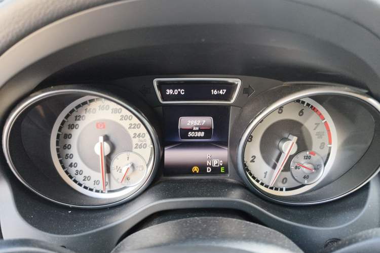 Used Mercedes-Benz GLA 2015 GLA 220 4MATIC Fashion Model Instrument Cluster