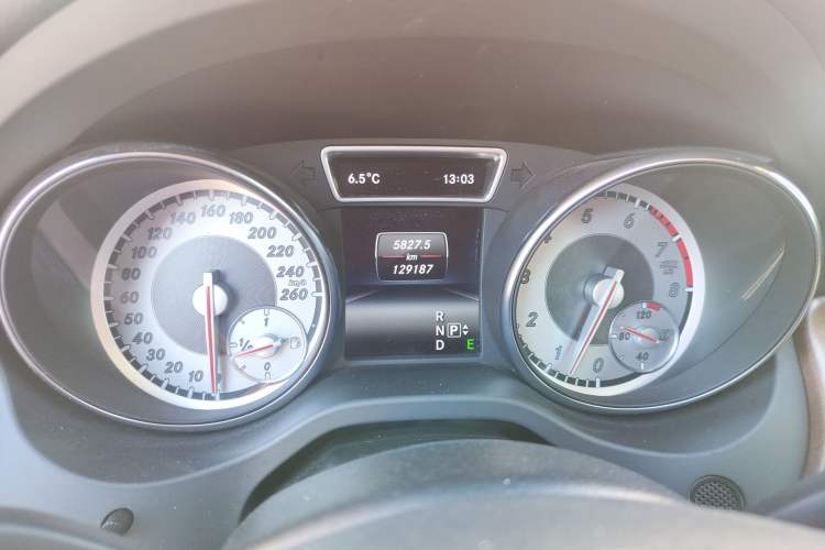 Used Mercedes-Benz GLA 2015 GLA 260 4MATIC Instrument Cluster