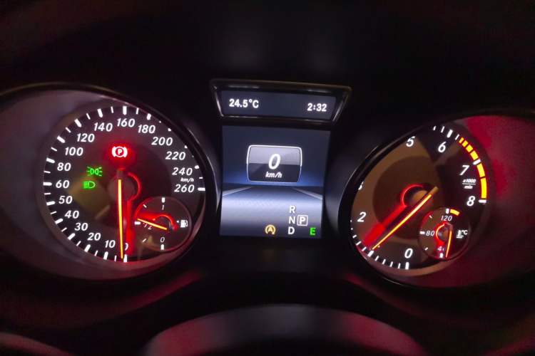 Used Mercedes-Benz GLA 2015 GLA 200 Fashion Model Instrument Cluster