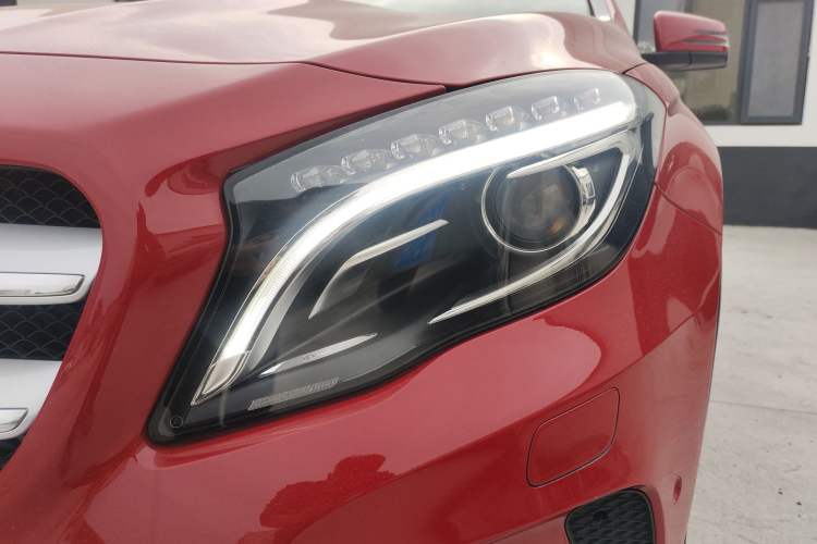 Used Mercedes-Benz GLA 2015 GLA 200 Left Front Headlight