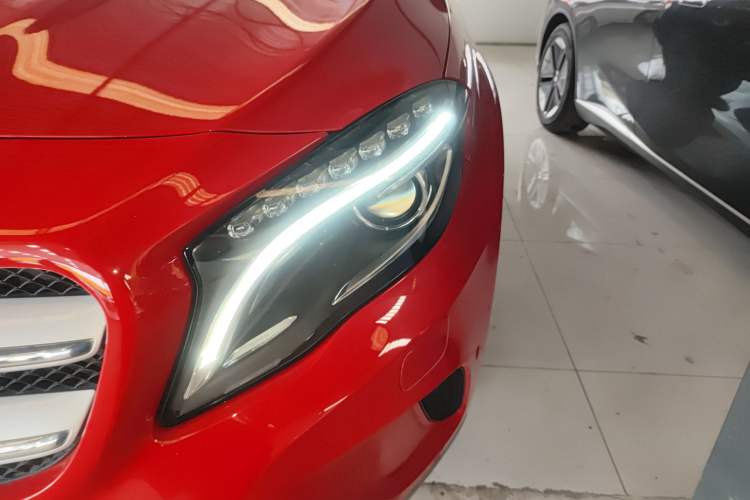 Used Mercedes-Benz GLA 2015 GLA 200 Left Front Headlight