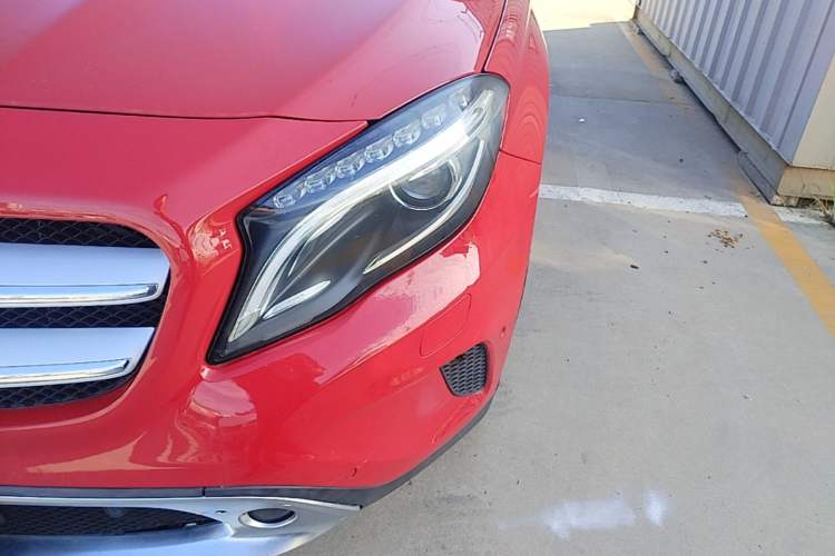 Used Mercedes-Benz GLA 2015 GLA 220 4MATIC Fashion Model Left Front Headlight