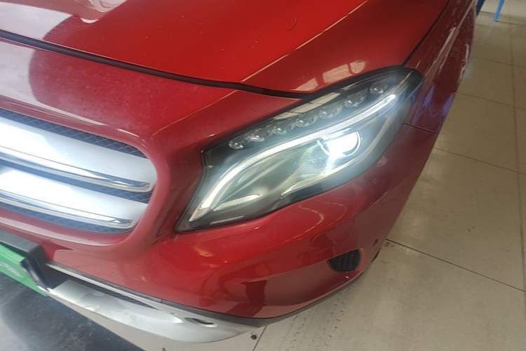 Used Mercedes-Benz GLA 2015 GLA 200 Fashion Model Left Front Headlight