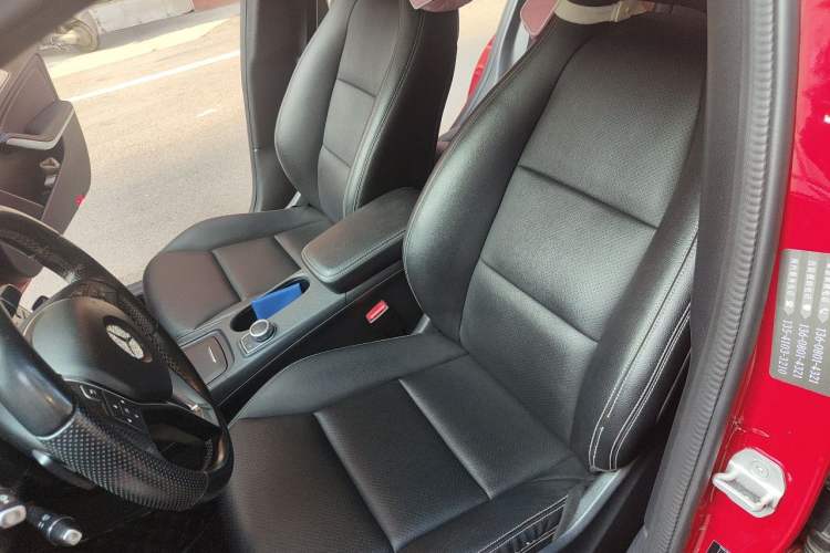 Used Mercedes-Benz GLA 2015 GLA 220 4MATIC Luxury Model Left Front Seat