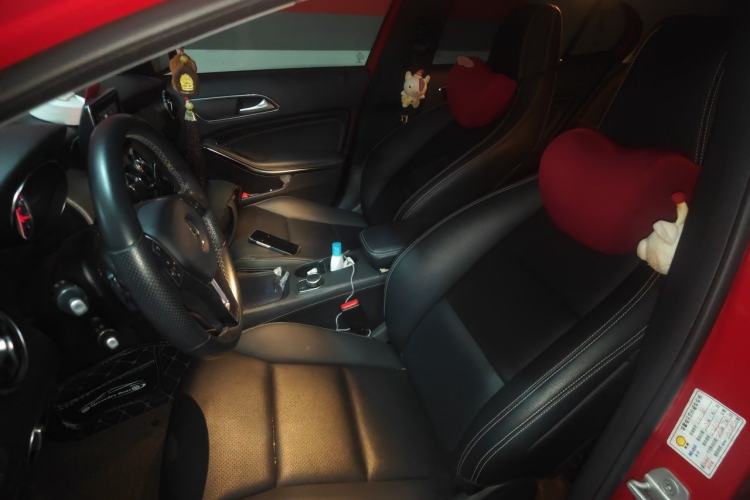 Used Mercedes-Benz GLA 2015 GLA 200 Sport Edition Left Front Seat