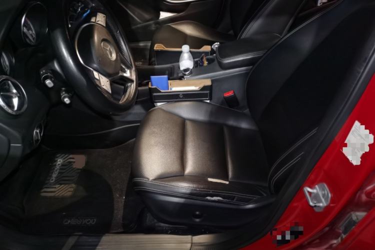 Used Mercedes-Benz GLA 2015 GLA 200 Sport Edition Left Front Seat