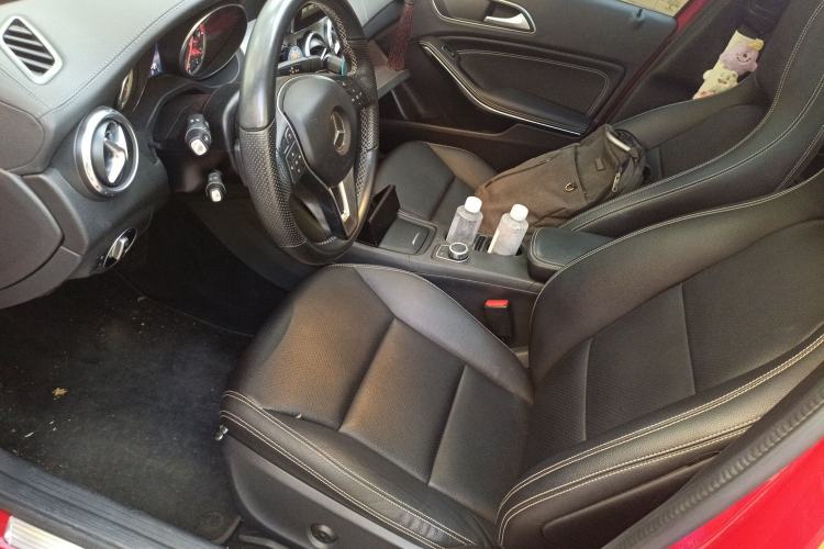 Used Mercedes-Benz GLA 2015 GLA 200 Fashion Model Left Front Seat