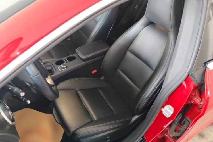 Used Mercedes-Benz GLA 2015 GLA 200 Left Front Seat