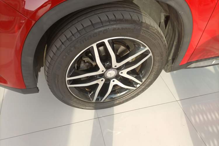 Used Mercedes-Benz GLA 2015 GLA 220 4MATIC Fashion Model Left Front Wheel Hub