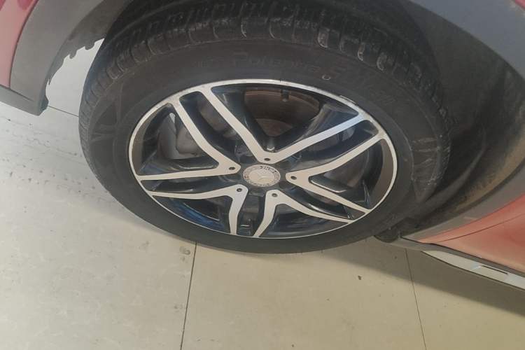 Used Mercedes-Benz GLA 2015 GLA 200 Fashion Model Left Front Wheel Hub