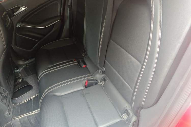 Used Mercedes-Benz GLA 2015 GLA 200 Sport Edition Left Rear Seat