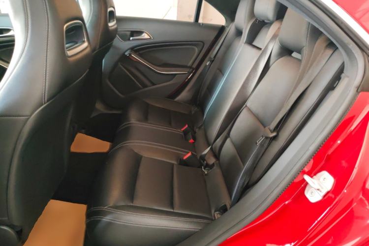 Used Mercedes-Benz GLA 2015 GLA 200 Left Rear Seat