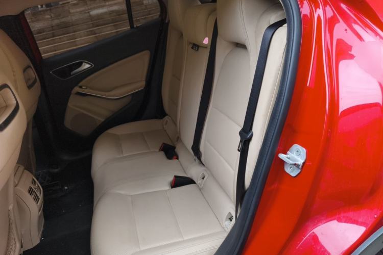 Used Mercedes-Benz GLA 2015 GLA 200 Sport Edition Left Rear Seat