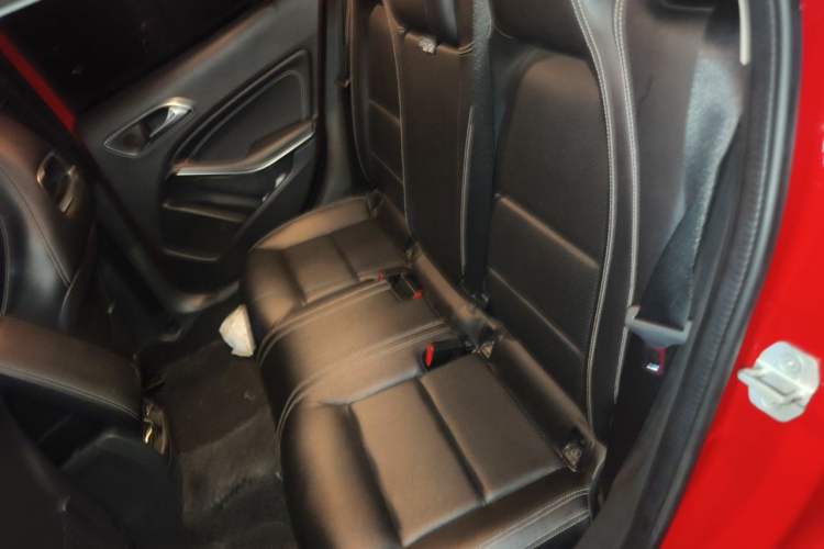 Used Mercedes-Benz GLA 2015 GLA 200 Sport Edition Left Rear Seat