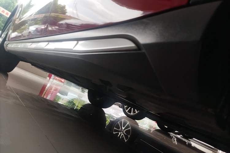 Used Mercedes-Benz GLA 2015 GLA 200 Sport Edition Left Side Sill