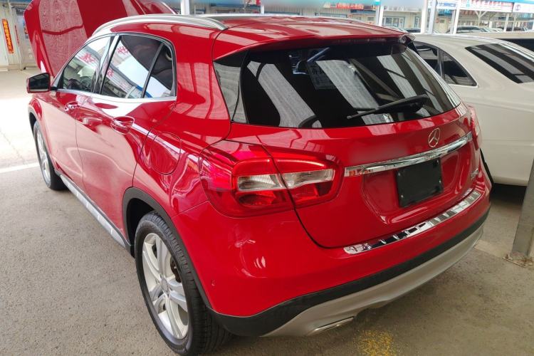 Used Mercedes-Benz GLA 2015 GLA 200 Sport Edition Rear Left 45 Deg