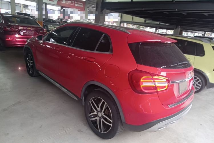 Used Mercedes-Benz GLA 2015 GLA 200 Sport Edition Rear Left 45 Deg