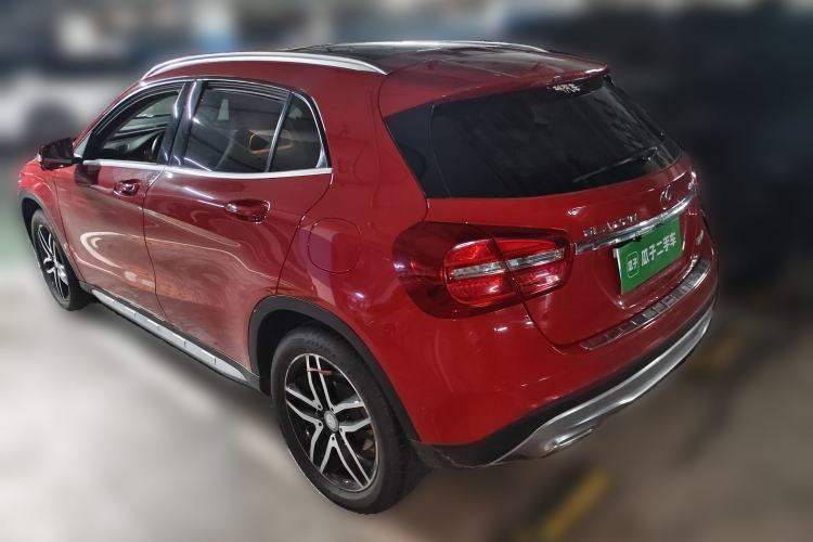 Used Mercedes-Benz GLA 2015 GLA 220 4MATIC Fashion Model Rear Left 45 Deg