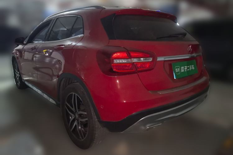Used Mercedes-Benz GLA 2015 GLA 200 Fashion Model Rear Left 45 Deg