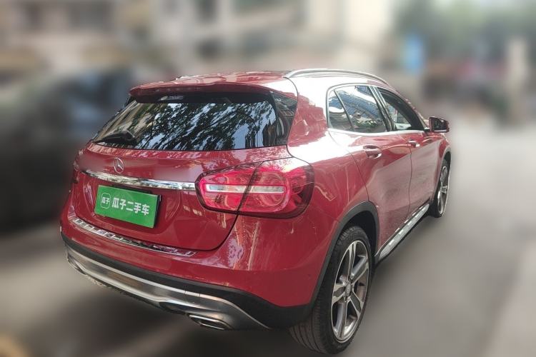 Used Mercedes-Benz GLA 2015 GLA 220 4MATIC Luxury Model Rear Right 45 Deg