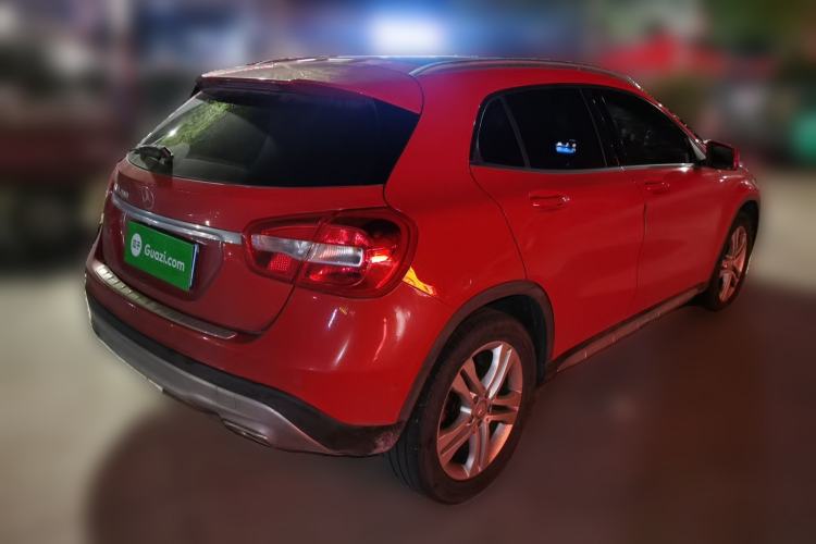 Used Mercedes-Benz GLA 2015 GLA 200 Sport Edition Rear Right 45 Deg