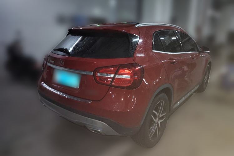 Used Mercedes-Benz GLA 2015 GLA 200 Fashion Model Rear Right 45 Deg