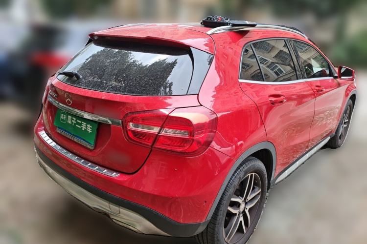 Used Mercedes-Benz GLA 2015 GLA 220 4MATIC Fashion Model Rear Right 45 Deg