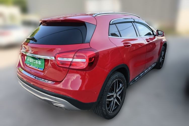 Used Mercedes-Benz GLA 2015 GLA 220 4MATIC Fashion Model Rear Right 45 Deg