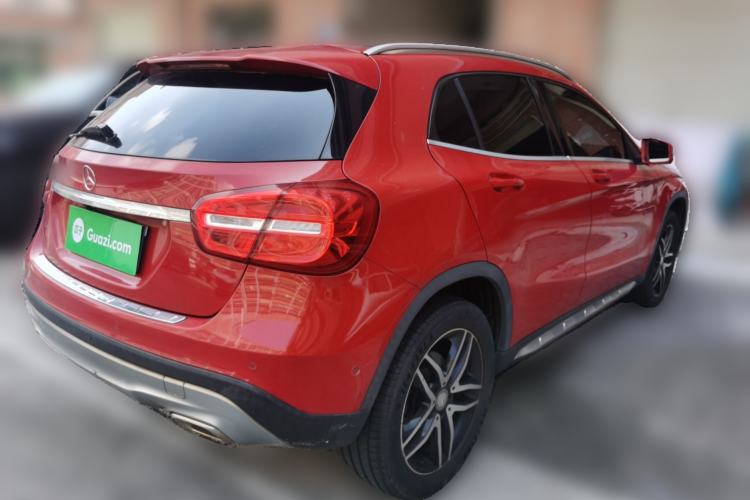 Used Mercedes-Benz GLA 2015 GLA 200 Fashion Model Rear Right 45 Deg