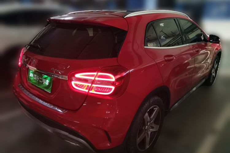 Used Mercedes-Benz GLA 2015 GLA 260 4MATIC Rear Right 45 Deg