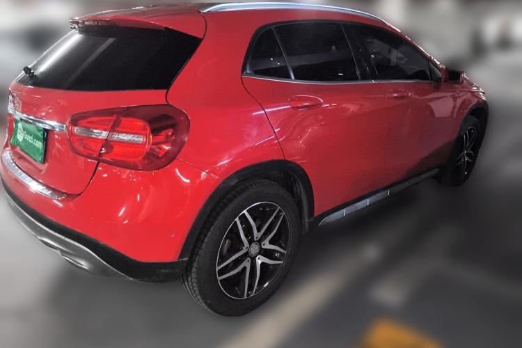 Used Mercedes-Benz GLA 2015 GLA 200 Fashion Model Rear Right 45 Deg