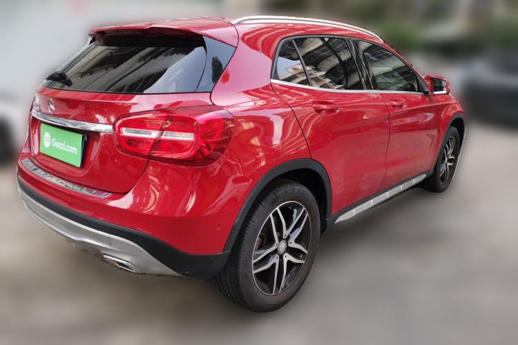 Used Mercedes-Benz GLA 2015 GLA 200 Fashion Model Rear Right 45 Deg