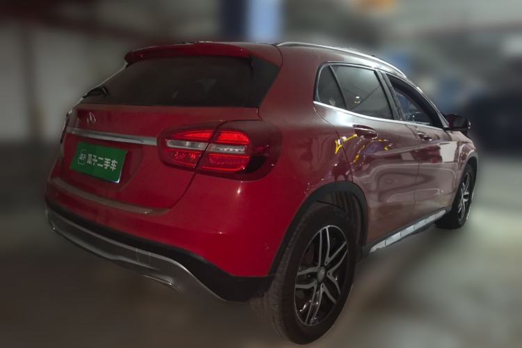 Used Mercedes-Benz GLA 2015 GLA 200 Fashion Model Rear Right 45 Deg