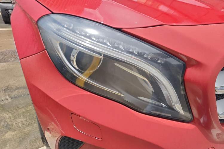 Used Mercedes-Benz GLA 2015 GLA 200 Fashion Model Right Front Headlight