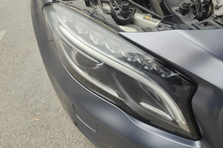 Used Mercedes-Benz GLA 2015 GLA 200 Right Front Headlight