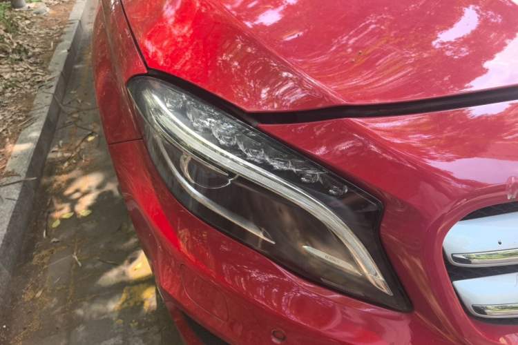Used Mercedes-Benz GLA 2015 GLA 260 4MATIC Right Front Headlight