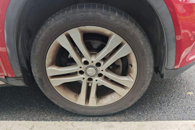 Used Mercedes-Benz GLA 2015 GLA 200 Sport Edition Right Front Wheel Hub