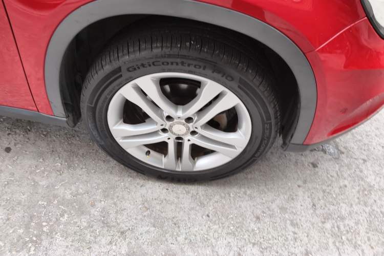Used Mercedes-Benz GLA 2015 GLA 200 Fashion Model Right Front Wheel Hub