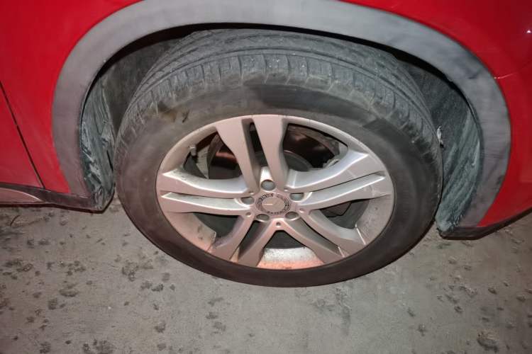 Used Mercedes-Benz GLA 2015 GLA 200 Sport Edition Right Front Wheel Hub