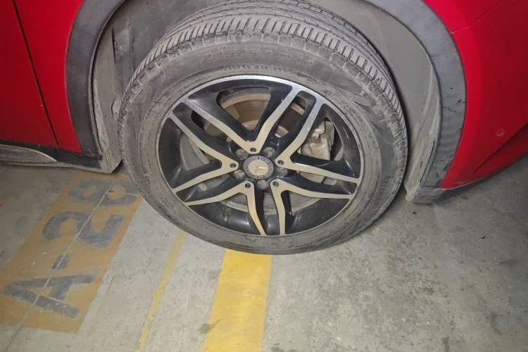 Used Mercedes-Benz GLA 2015 GLA 220 4MATIC Fashion Model Right Front Wheel Hub