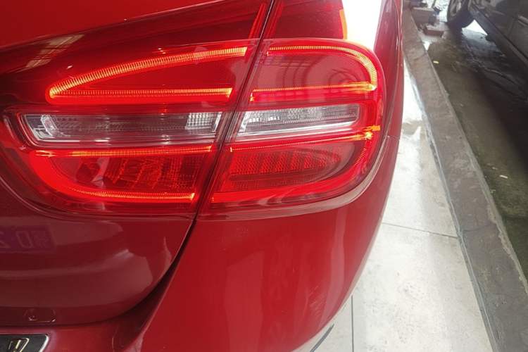 Used Mercedes-Benz GLA 2015 GLA 200 Fashion Model Right Rear Taillight