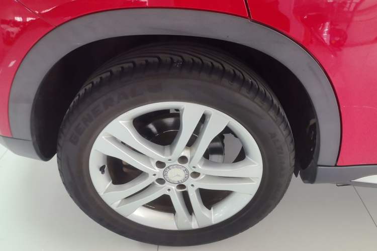 Used Mercedes-Benz GLA 2015 GLA 200 Sport Edition Right Rear Wheel Hub