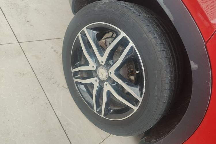 Used Mercedes-Benz GLA 2015 GLA 200 Fashion Model Right Rear Wheel Hub