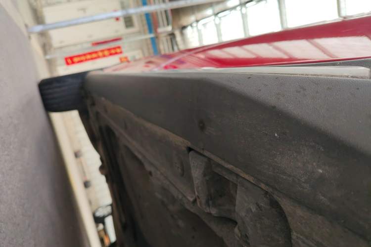 Used Mercedes-Benz GLA 2015 GLA 200 Sport Edition Right Side Sill