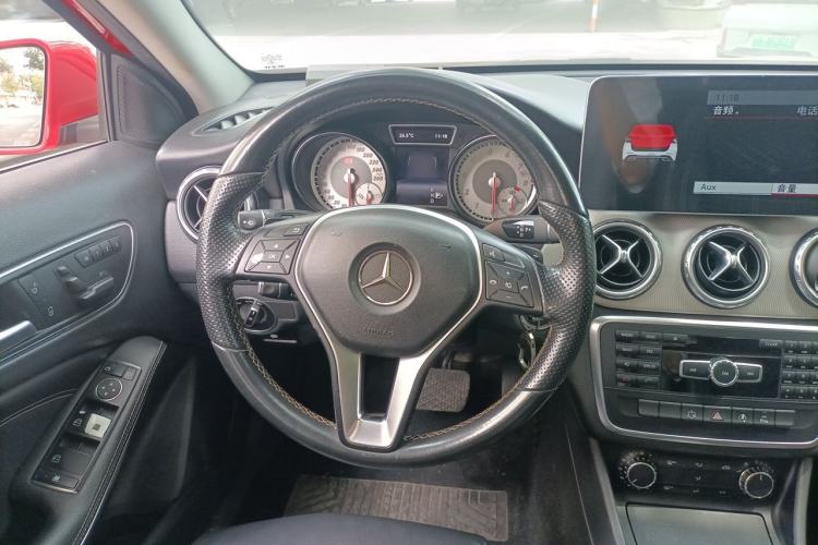 Used Mercedes-Benz GLA 2015 GLA 200 Steering Wheel