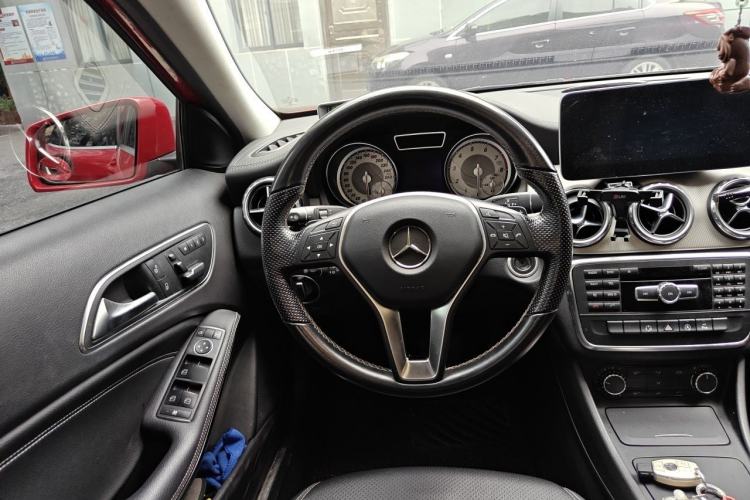 Used Mercedes-Benz GLA 2015 GLA 200 Fashion Model Steering Wheel