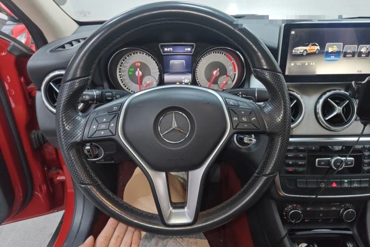 Used Mercedes-Benz GLA 2015 GLA 200 Fashion Model Steering Wheel