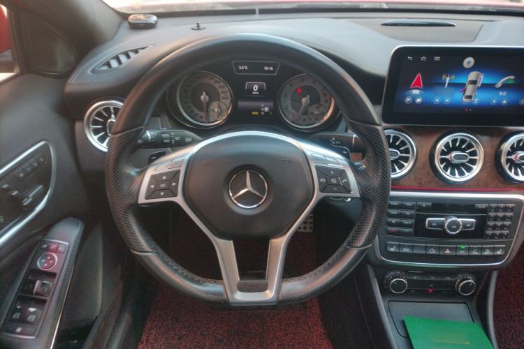 Used Mercedes-Benz GLA 2015 GLA 260 4MATIC Steering Wheel
