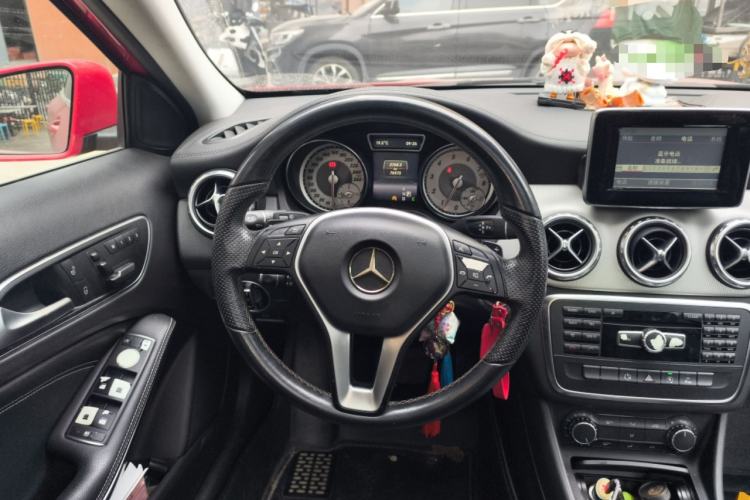 Used Mercedes-Benz GLA 2015 GLA 200 Fashion Model Steering Wheel
