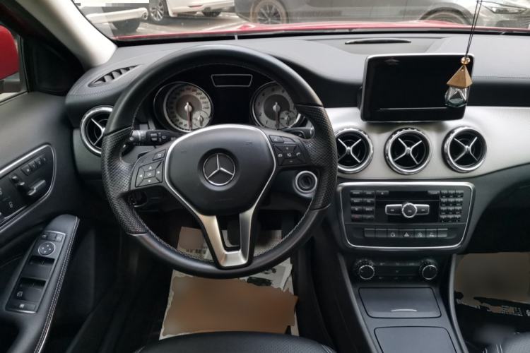 Used Mercedes-Benz GLA 2015 GLA 200 Fashion Model Steering Wheel